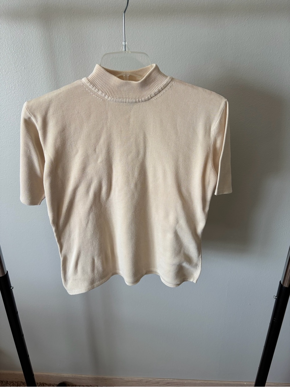 Pendleton Cream Short-Sleeve Mock Neck Tee